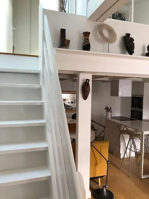 Appartement Cosy Esprit Loft Paris Lägenhet